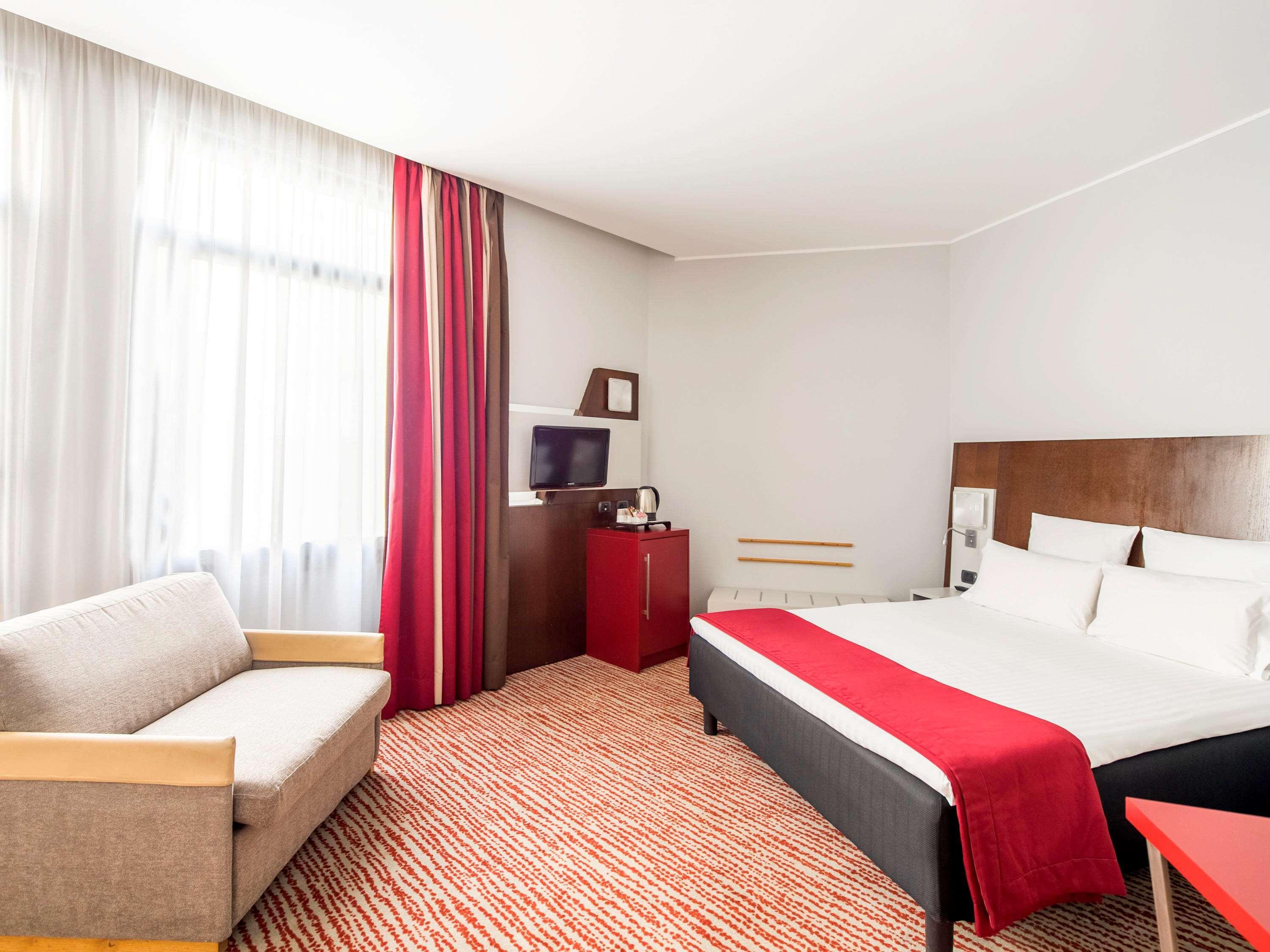 Mercure Roma Piazza Bologna Экстерьер фото